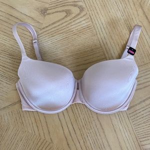 New with Tags 32DDD = 32F La Senza “So Free” Balconnet Bra Beige Shell colour